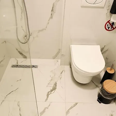 103 Apartament